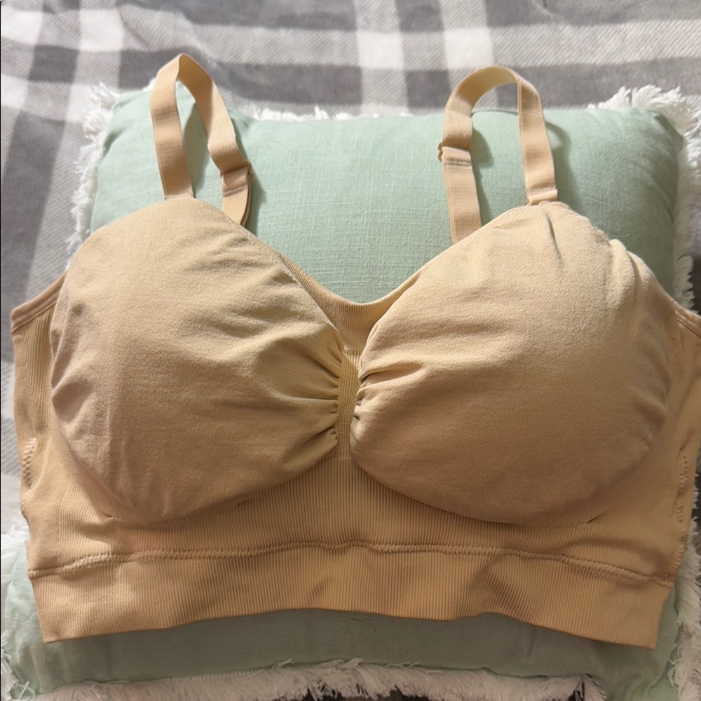 Kindred Bravely Pumping and Nursing Bra